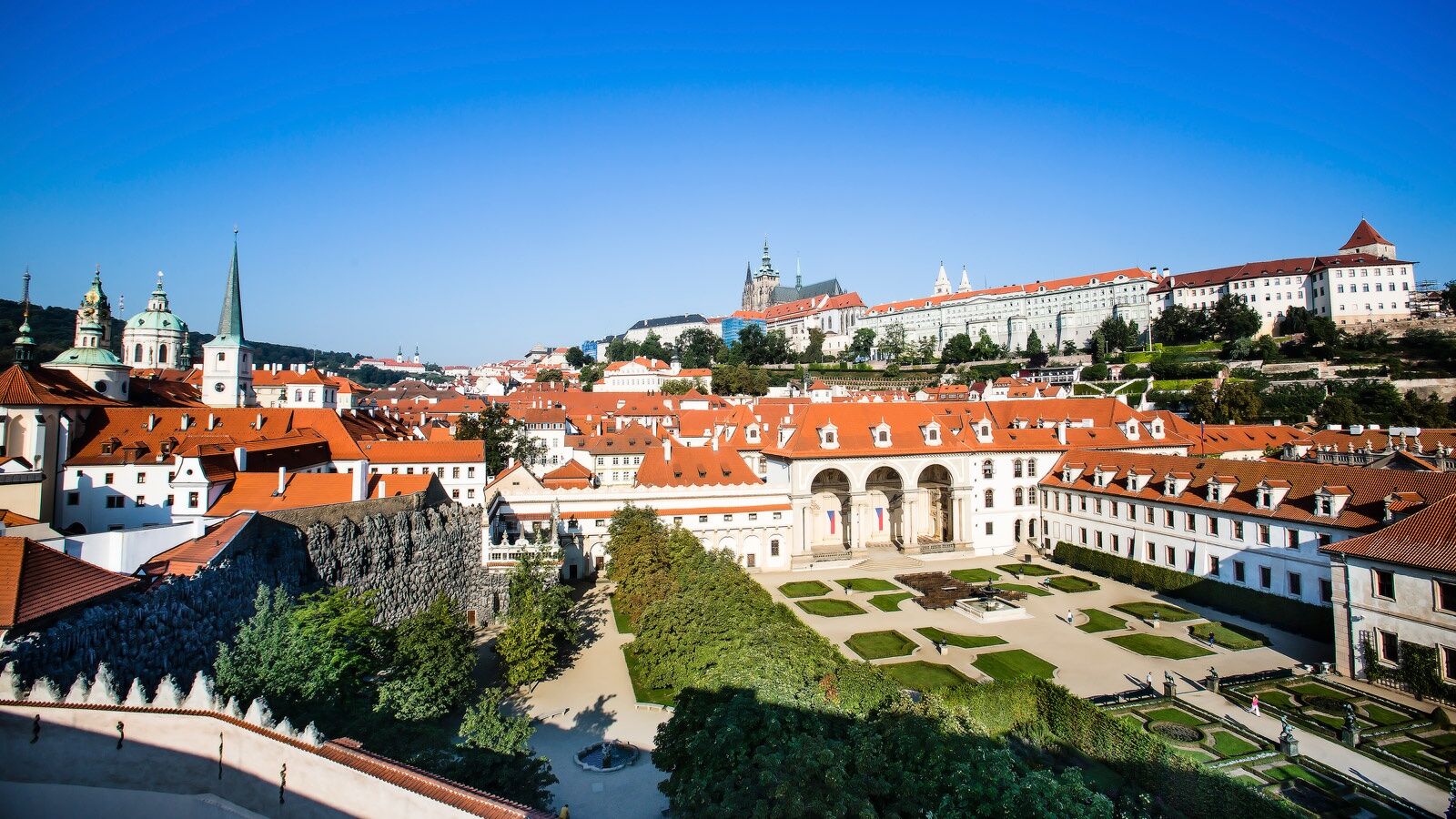 Luxury Family Hotel Royal Palace Prag Eksteriør billede